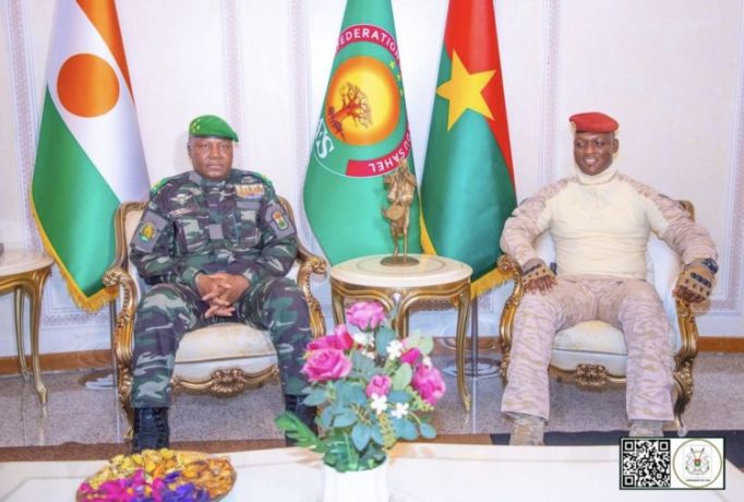 Nizɛɛr tẽngã taoor soab yii Mali n tũ n kaaga Kapitɛnd Yɩbrayɩɩm TARWORE